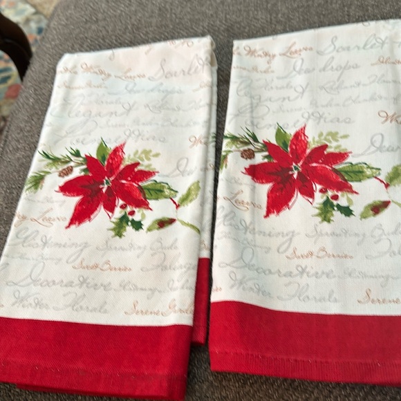 2new Lenox poinsettias kitchen towel holiday - Picture 1 of 2